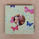 Leporelló védőtokkal - türkiz - sárga pillangós