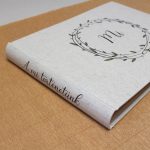 Natúr vászon fotóalbum - A mi történetünk - egyedi felirattal