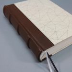 2026 napi tervező - valódi bőr gerinc és natúr vászon - hálómintás