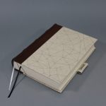 2026 napi tervező - valódi bőr gerinc és natúr vászon - hálómintás