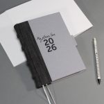 2026 heti tervező - szürke farmer és vászon