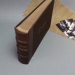 Barna valódi bőr és vászon album - arany felirattal