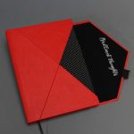 A/5 piros - fekete -fehér pöttyös - boríték napló cserélhető belívvel 