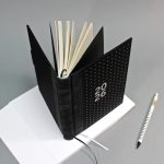 2026 heti tervező - fekete farmer és vászon, matt ezüst felirat