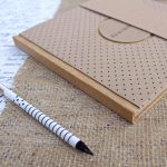 ECO natúr - apró pöttyös napló / vendégkönyv védőtokkal