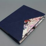 A/5 sötétkék - rózsaszín - szürke - kék virágmintás boríték napló cserélhető belívvel 