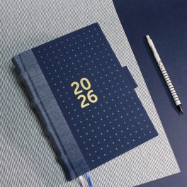   2026 heti tervező - kék farmer és vászon, matt arany felirat