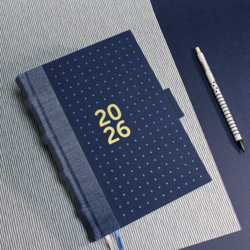 2026 heti tervező - kék farmer és vászon, matt arany felirat