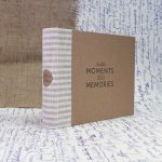 Natúr-csíkos len - feliratos fotóalbum - 22x17 cm