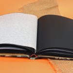 Fekete-narancs levélmintás vászon fotóalbum